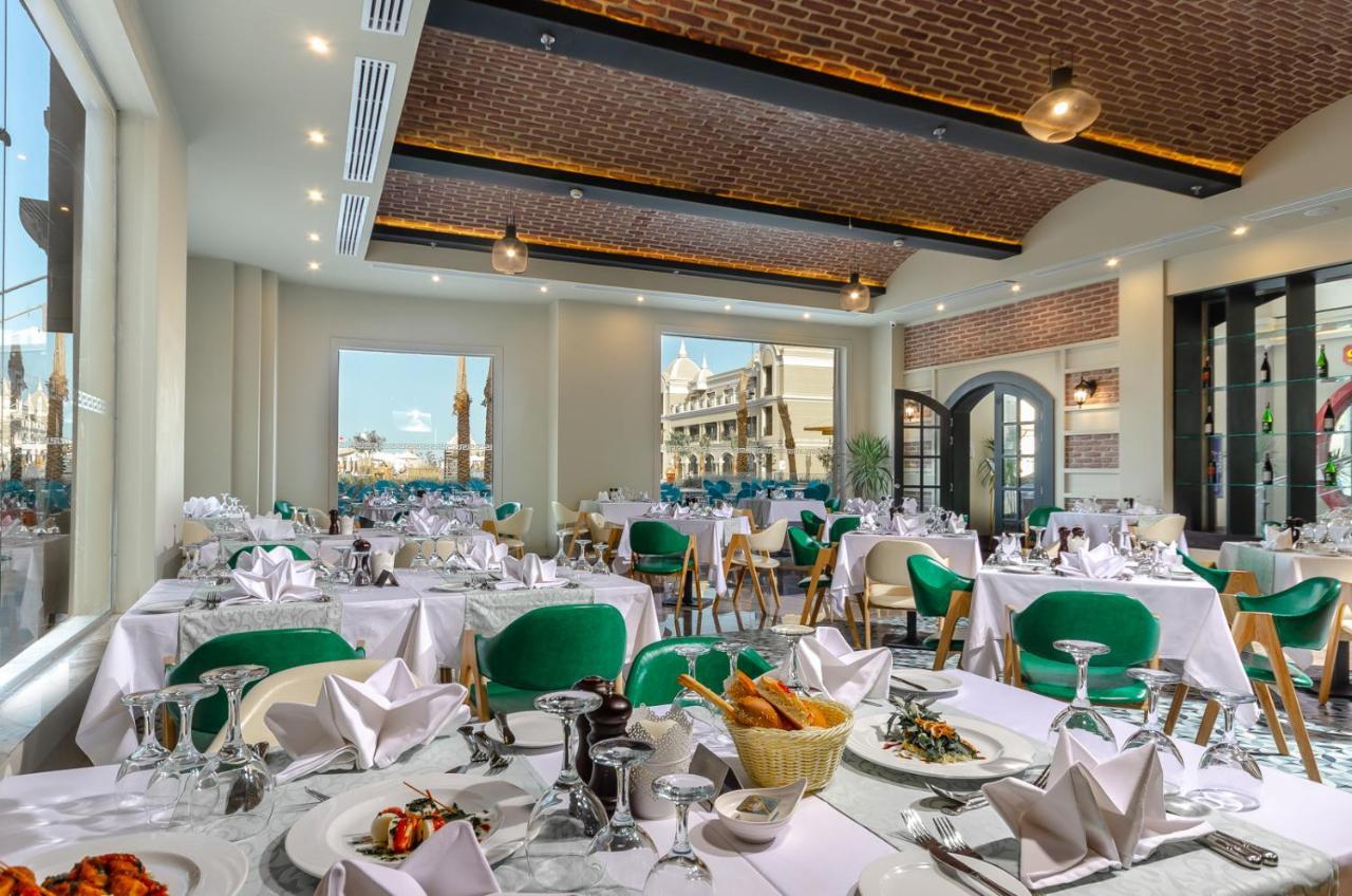 Titanic Royal-Families And Couples Only Hotel Hurghada Ngoại thất bức ảnh